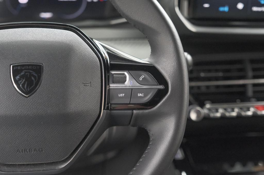Peugeot 2008 puretech 100 allure | apple carplay | parkeersensoren | climat