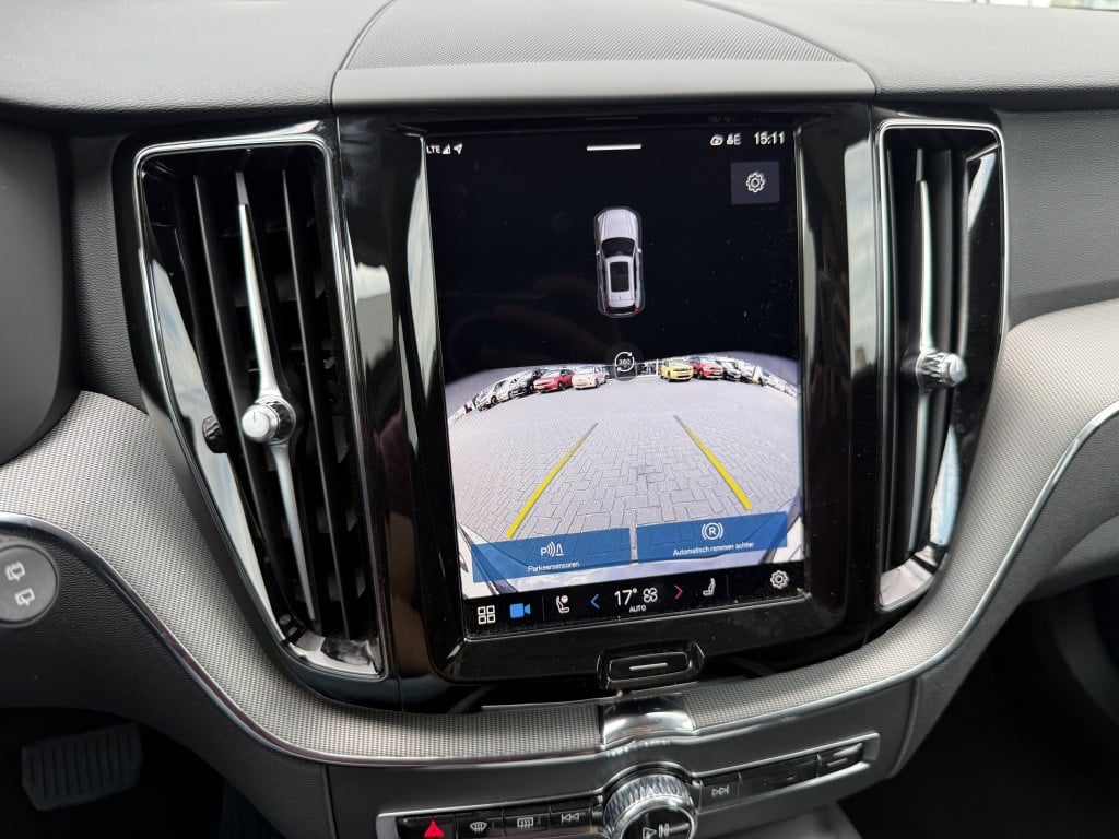 Volvo XC60 2.0 t6 awd + dark