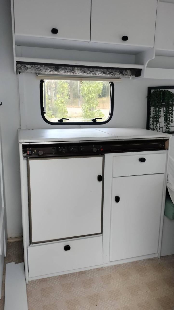 Knaus met stapelbed en prachtige voortent!