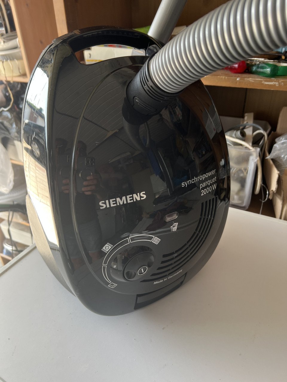 Krachtige Siemens Stofzuiger 2000 watt met boekje en nieuwe zak en filters