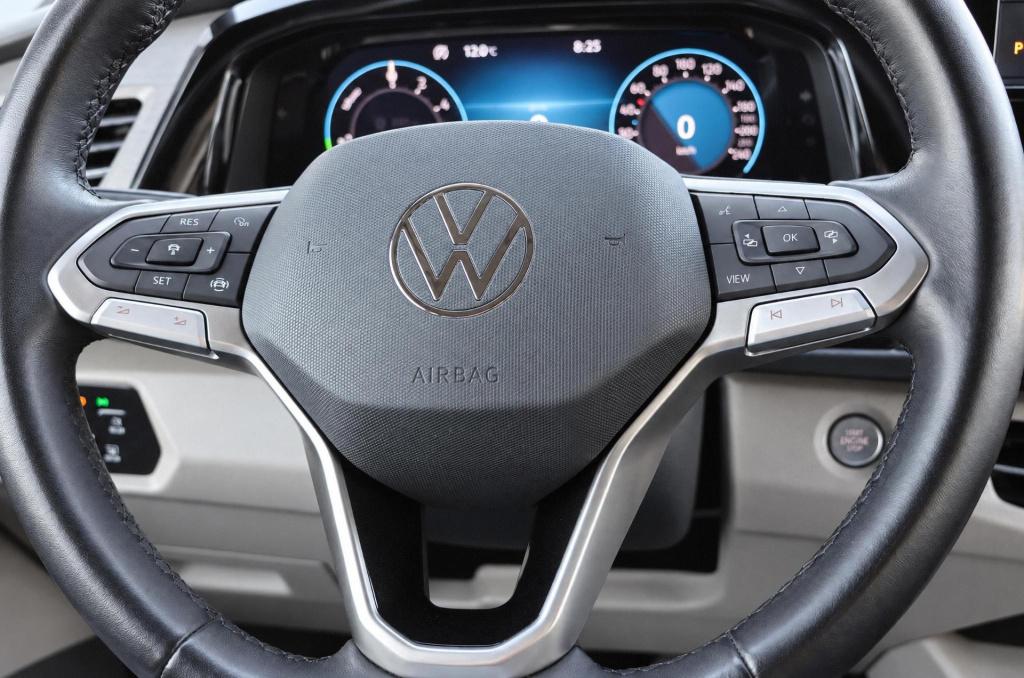 Volkswagen Multivan 1.4 ehybrid l2h1 life 218pk dsg6 | soh 93,2%