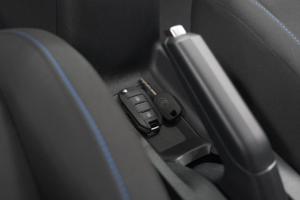 Citroen C3 turbo 100 you | cruise control | head up display | parkeersensor