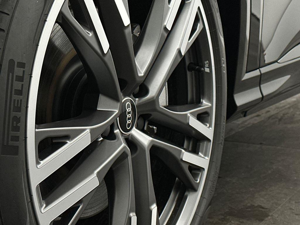 Audi Q5 sportback s edition e-hybrid 220 kw / 299 pk sportback 7 ver