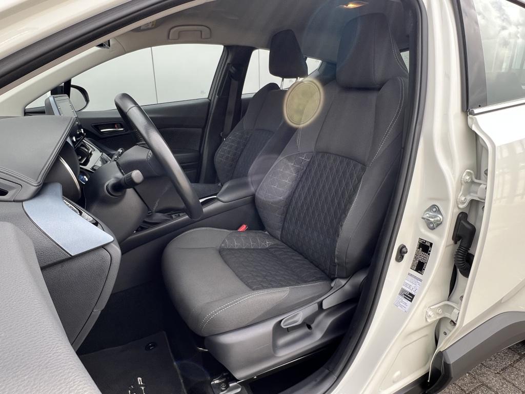 Toyota C-hr 1.8 hybrid dynamic