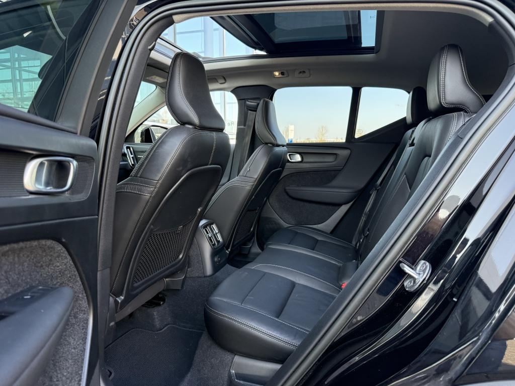 Volvo XC40 t5 262pk recharge ultimate dark| full options !! facelift