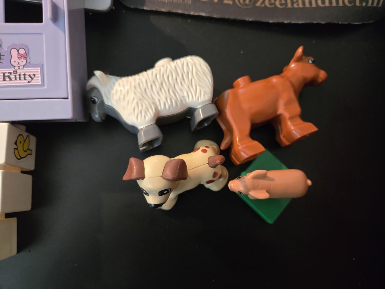 Unico Hello Kitty speelhuis bouwset, vergelijkbaar met Duplo.