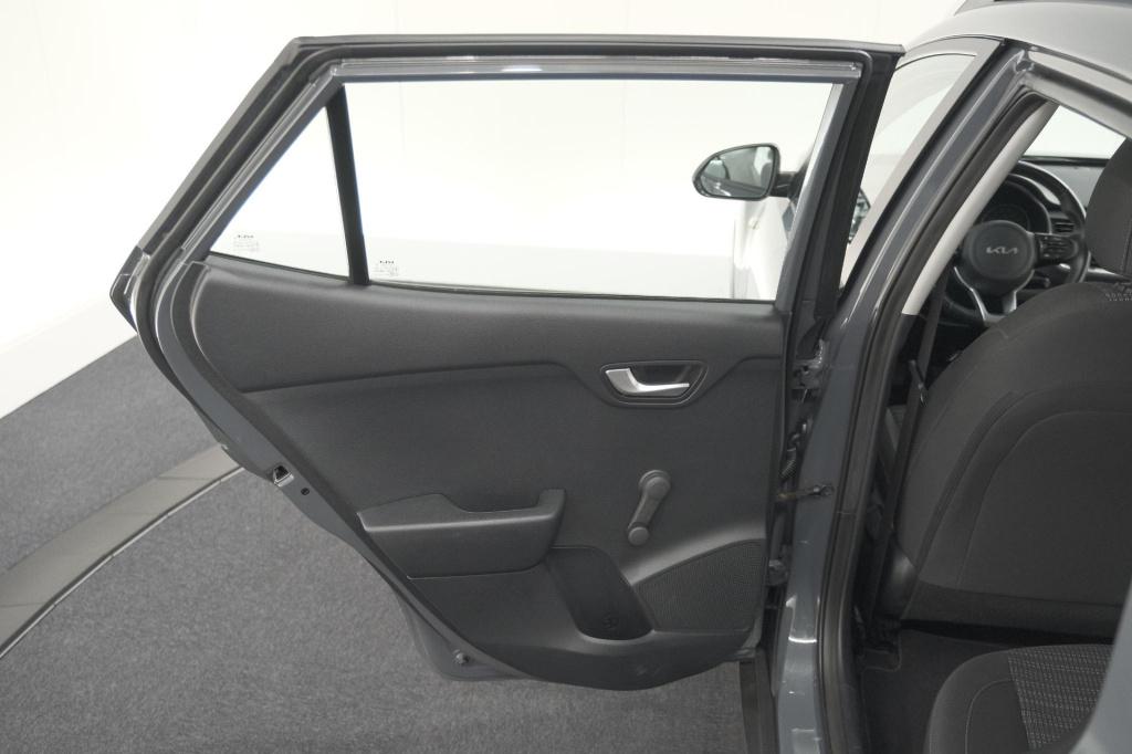 Kia Stonic 1.0 t-gdi mhev dynamicline | camera | apple carplay | parkeersen