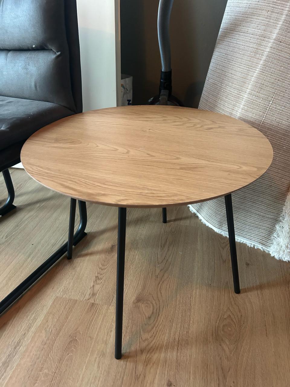 Tafel, bijzet tafeltje, 2 stoelen