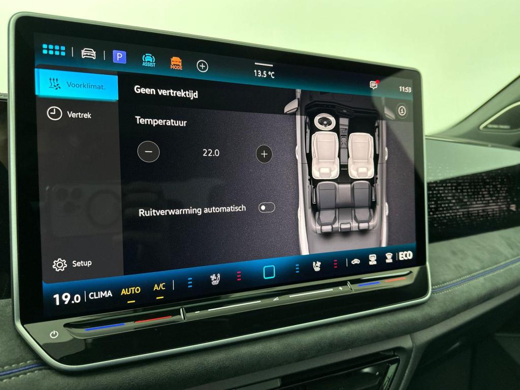 Volkswagen Tiguan r-line edition 272 plug in hybride black style pakket