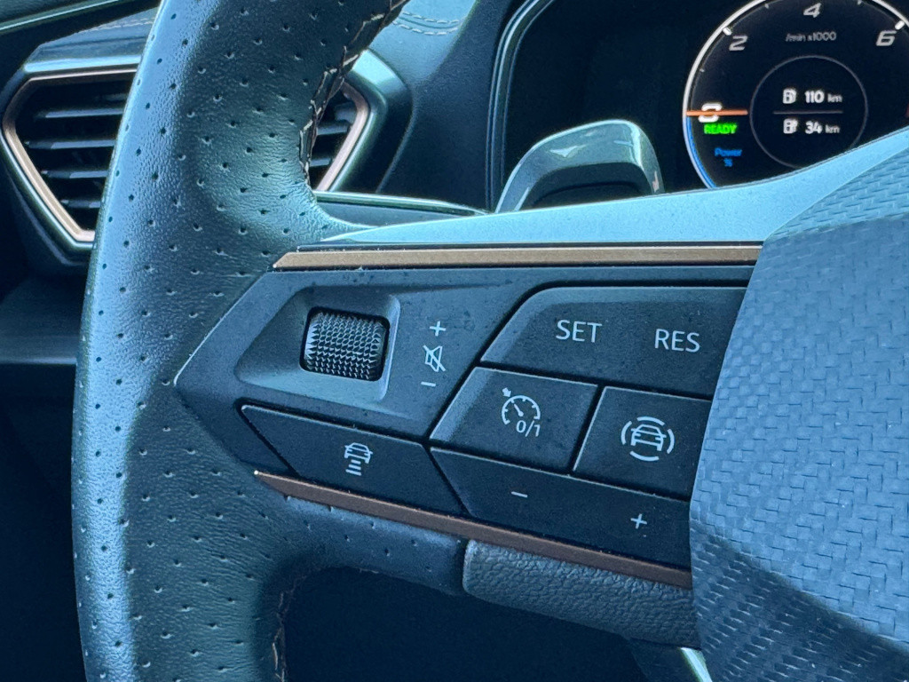 Cupra Formentor 1.4 e-hybrid business * matt grijs * navigatie * trekhaak