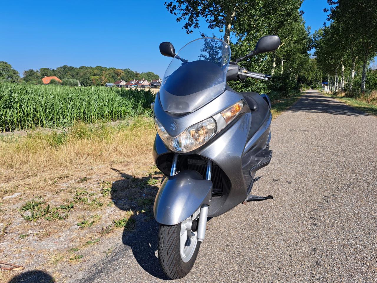 Suzuki Burgman UH200 (A2 rijbewijs geschikt)
