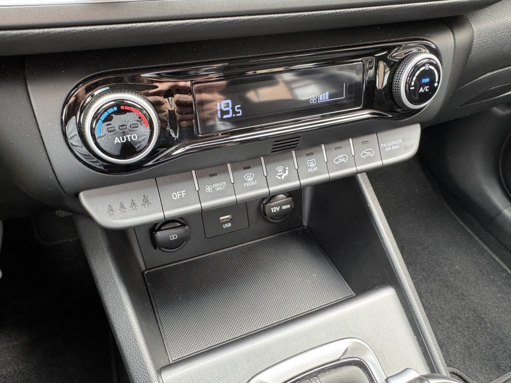 Hyundai Kona 1.6 gdi hev comfort smart | navigatie | adap.cruise control | 