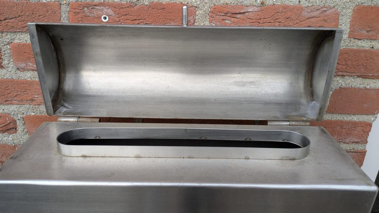 RVS wand brievenbus