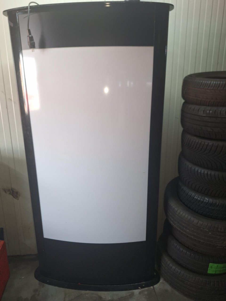Reclame zuil met verlichting
