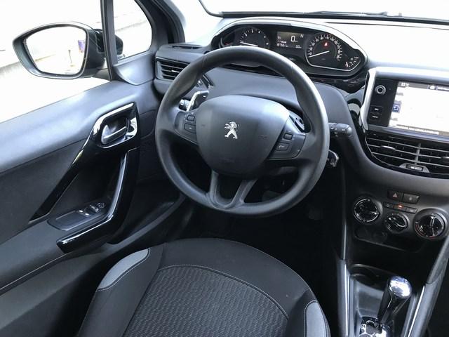 Peugeot 208 1.2 automaat navi | pdc | cruise | airco | trekhaak | dab etc.