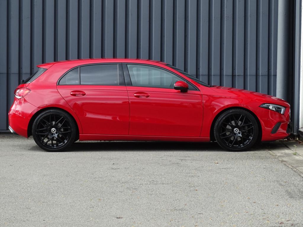 Mercedes-Benz A-Klasse 200 business solution plus upgrade | camera | led | 