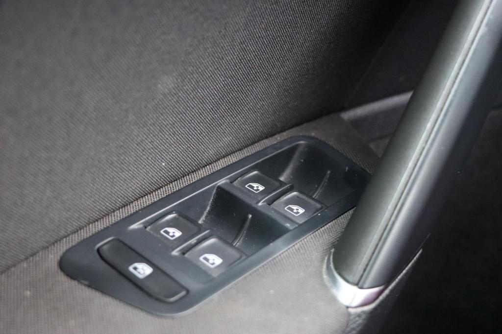 Volkswagen E-golf e-golf 136pk | soh 91%