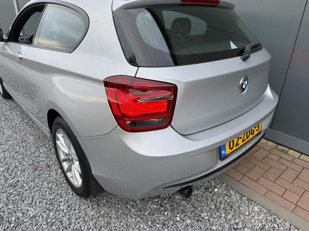 BMW 1 Serie 114i executive business+ 3-drs