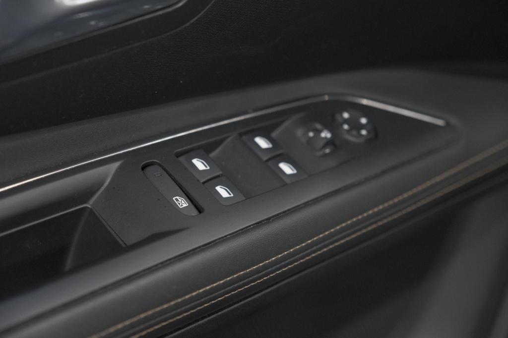 Peugeot 3008 puretech 130pk gt line avantage | trekhaak | camera | stoelver