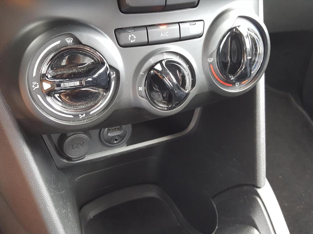 Peugeot 208 1.2 vti 82pk 5d style navigatie | airco | cruise control | blue