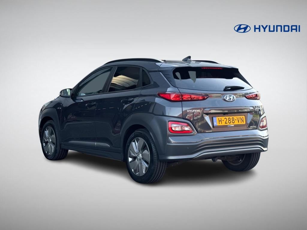 Hyundai Kona ev premium 64 kwh soh 97%, 3-fase lader nl-auto!