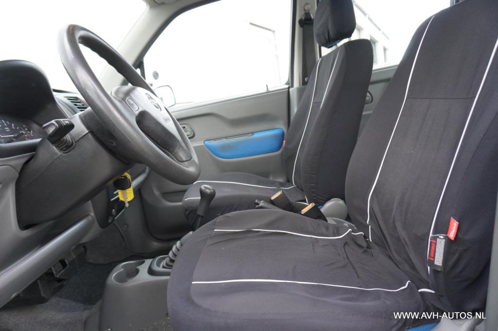 Opel Agila 1.2-16v comfort