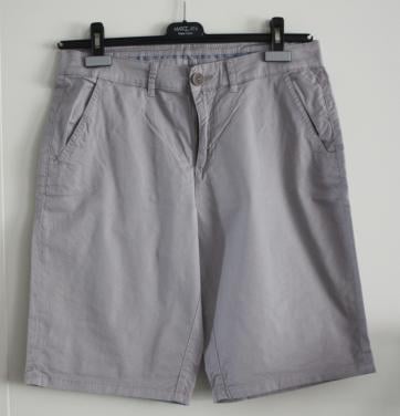 Korte grijze  broek maat 38