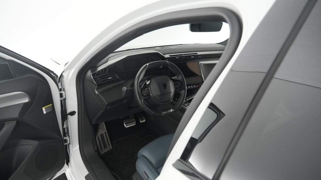 Peugeot 308 puretech 130 gt pack business | camera | dodehoekdetectie | app