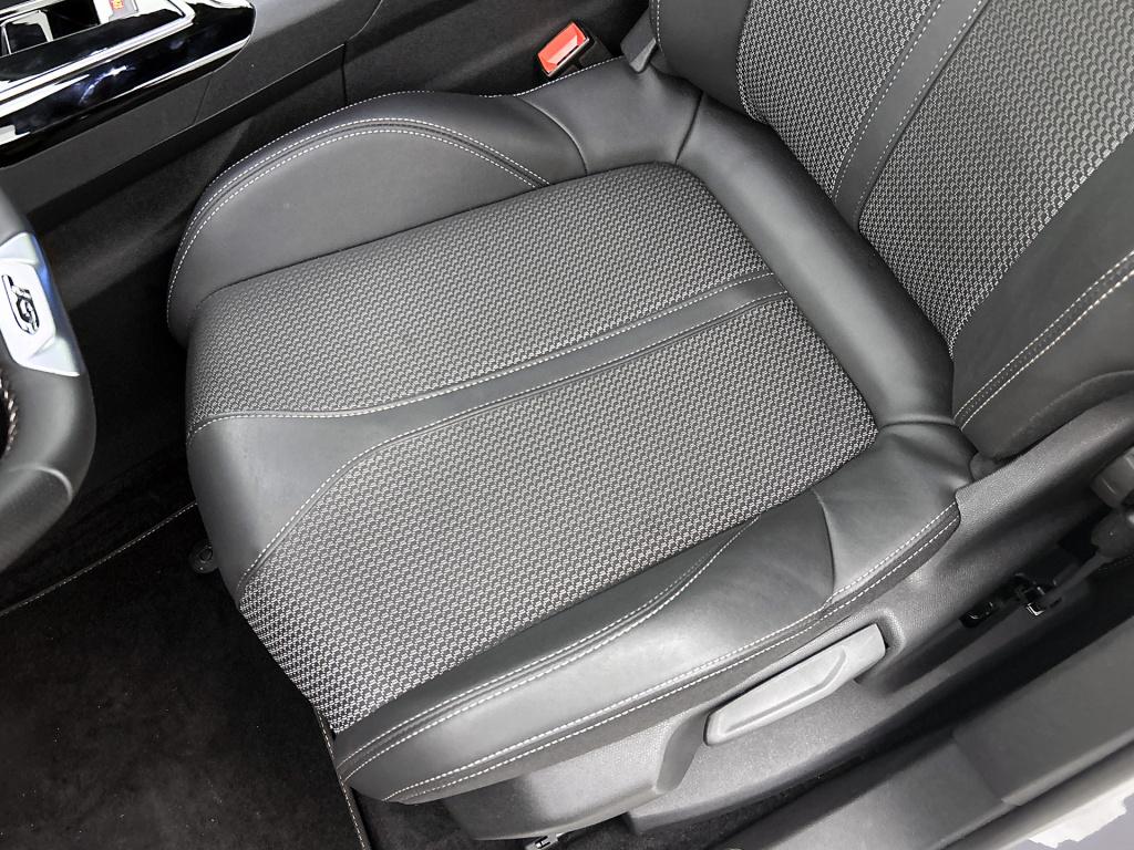 Peugeot 3008 hybrid 145 pk automaat gt | rijklaar | stoelverwarming | panor