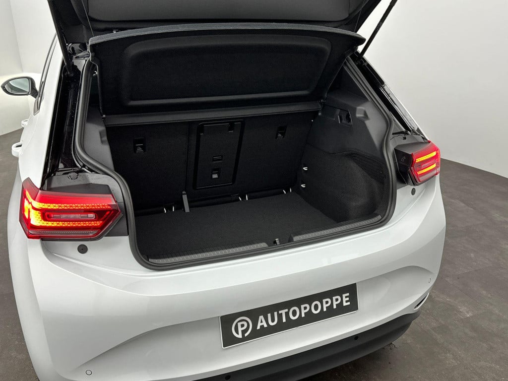 Volkswagen Id.3 pro limited edition 59 kwh accu. 150 kw / 204 pk h