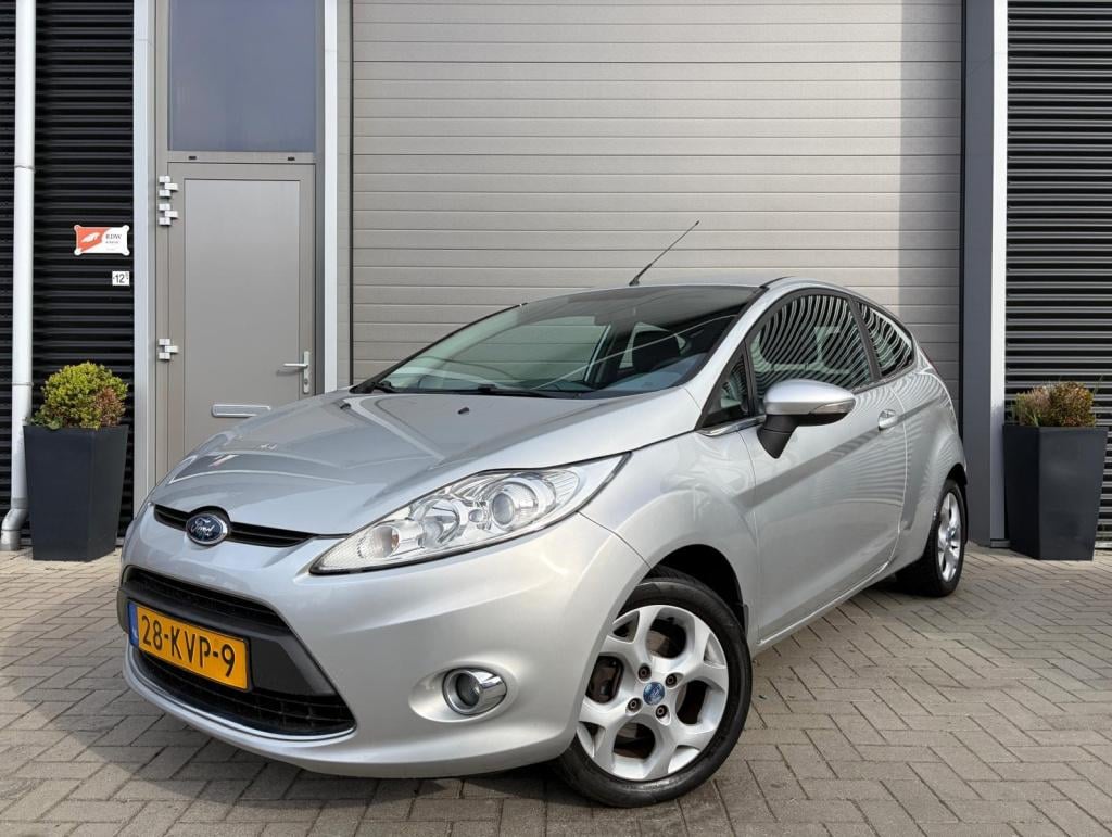 Ford Fiesta 1.25 titanium/155.000 nap/airco/lichtmetaal/pdc/