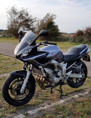 Yamaha Fazer 600
