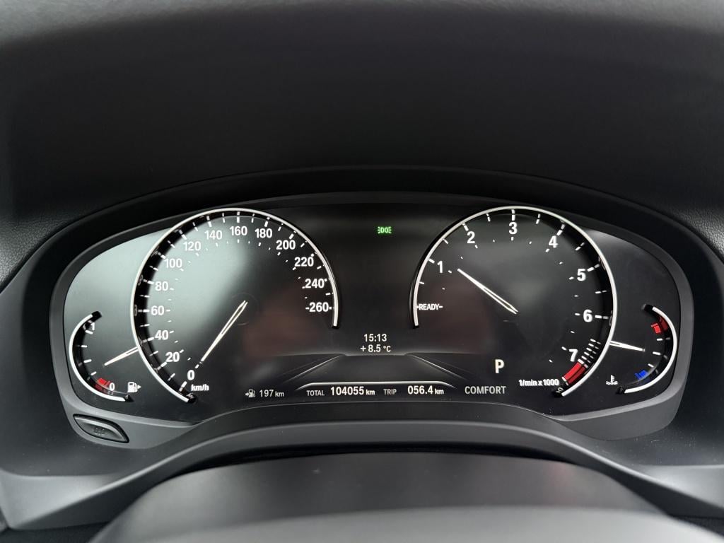 BMW X3 xdrive20i high executive // m-sport // pano // dealerondhouden /