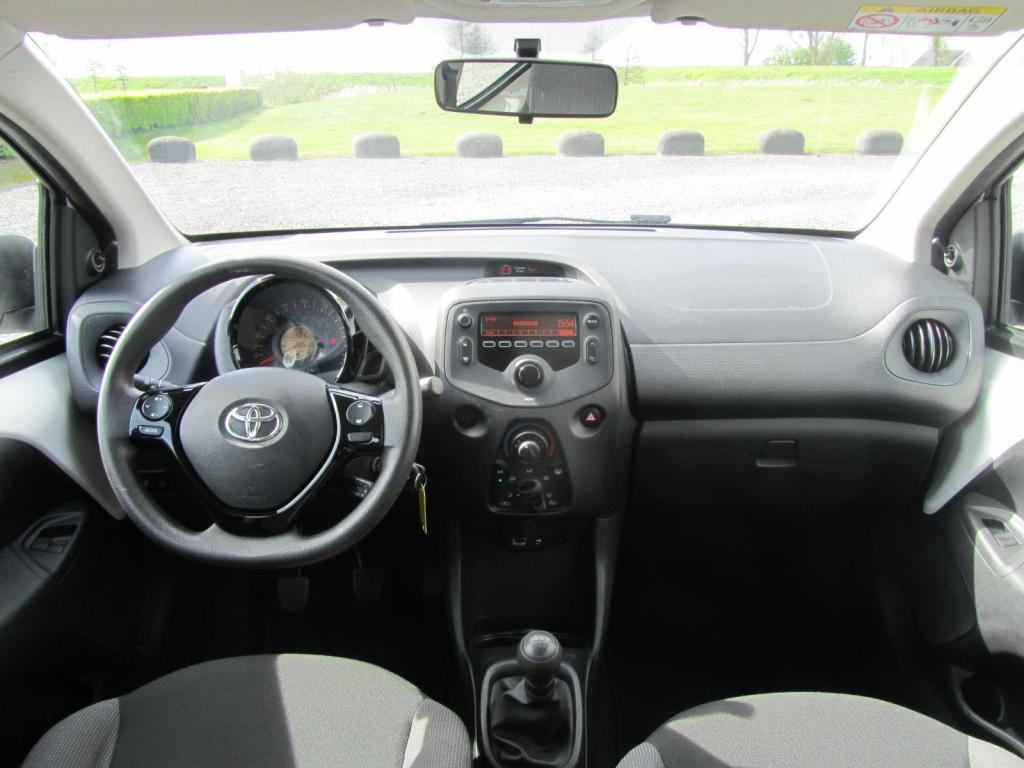 Toyota Aygo 1.0 vvt-i x-fun | 5 deurs | airco | bluetooth