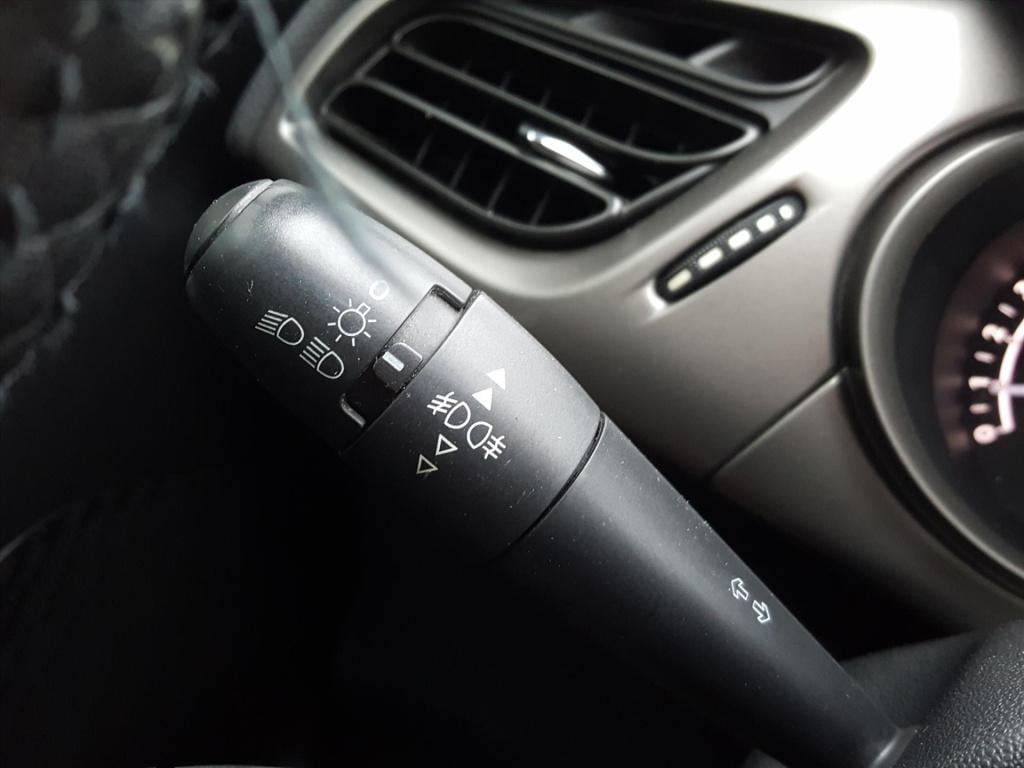 Citroen C3 selection 1.2 pt-82pk | climate &cruise control | trekhaak afnee