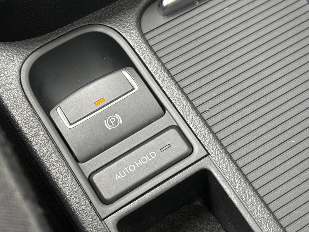 Volkswagen Tiguan 1.4 tsi sport&style | panodak | trekhaak | navi