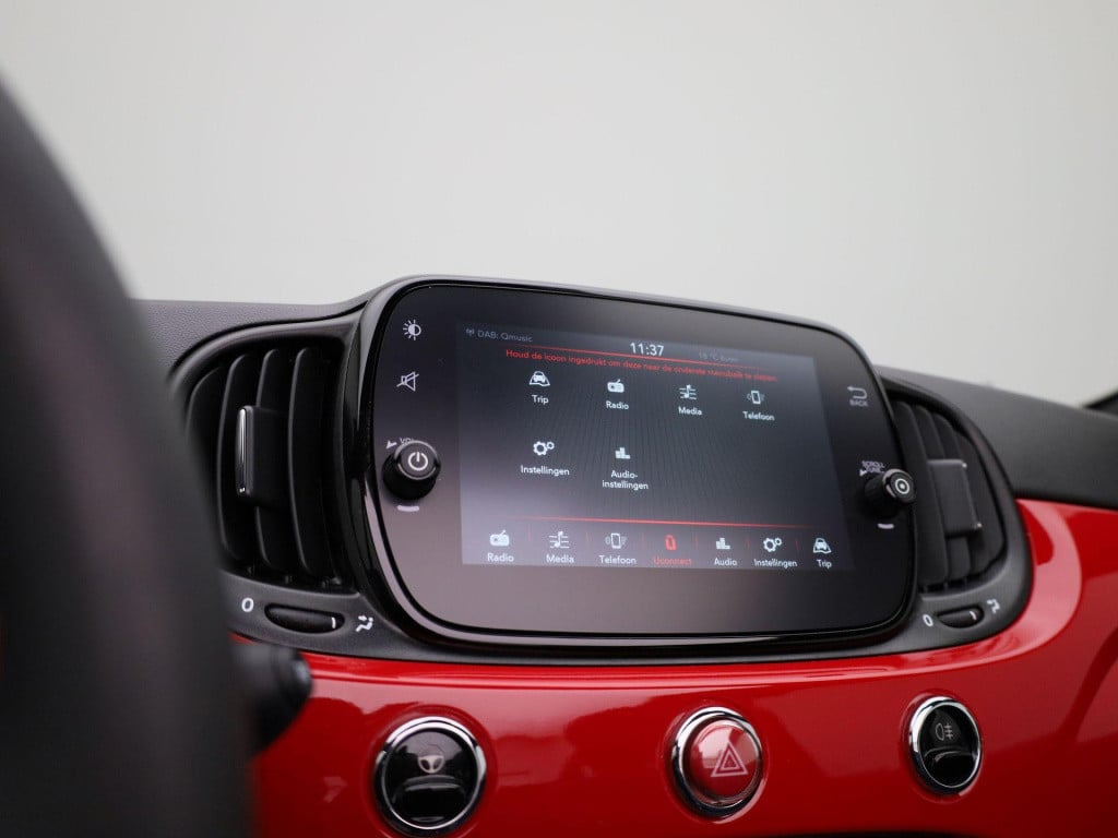 Fiat 500 C 1.0 hybrid club | cabrio | parkeer sensoren | dab | airco | crui