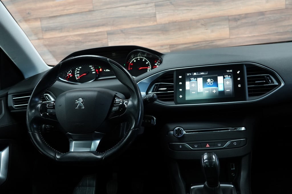 Peugeot 308 sw 1.2 puret | cruise | pdc | dab |