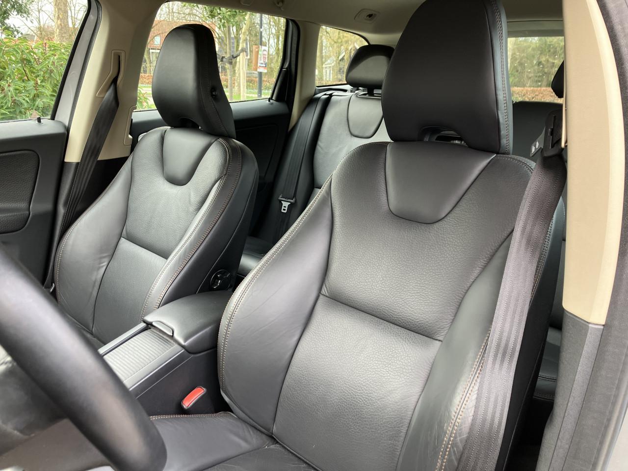 Volvo XC60 2.0 T Powershift