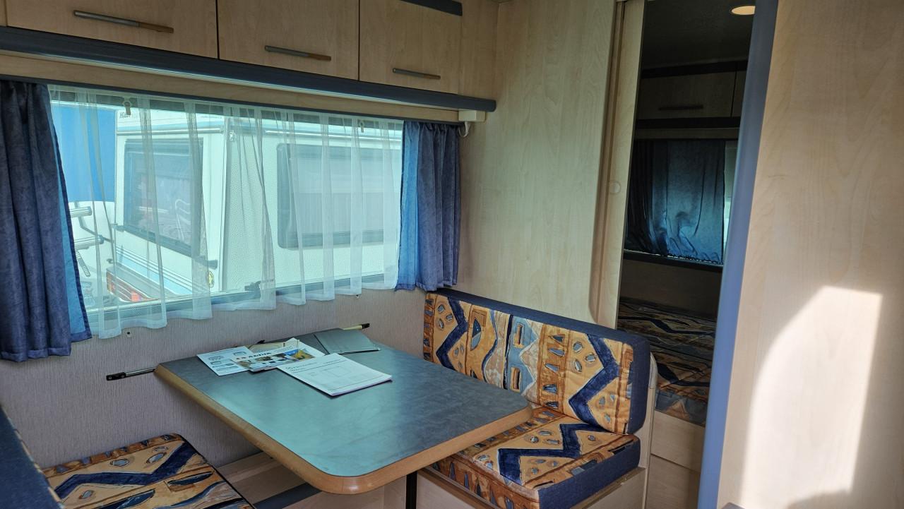 ADRIA UNICA 430 TS 1998 bj VASTBED TREINZIT