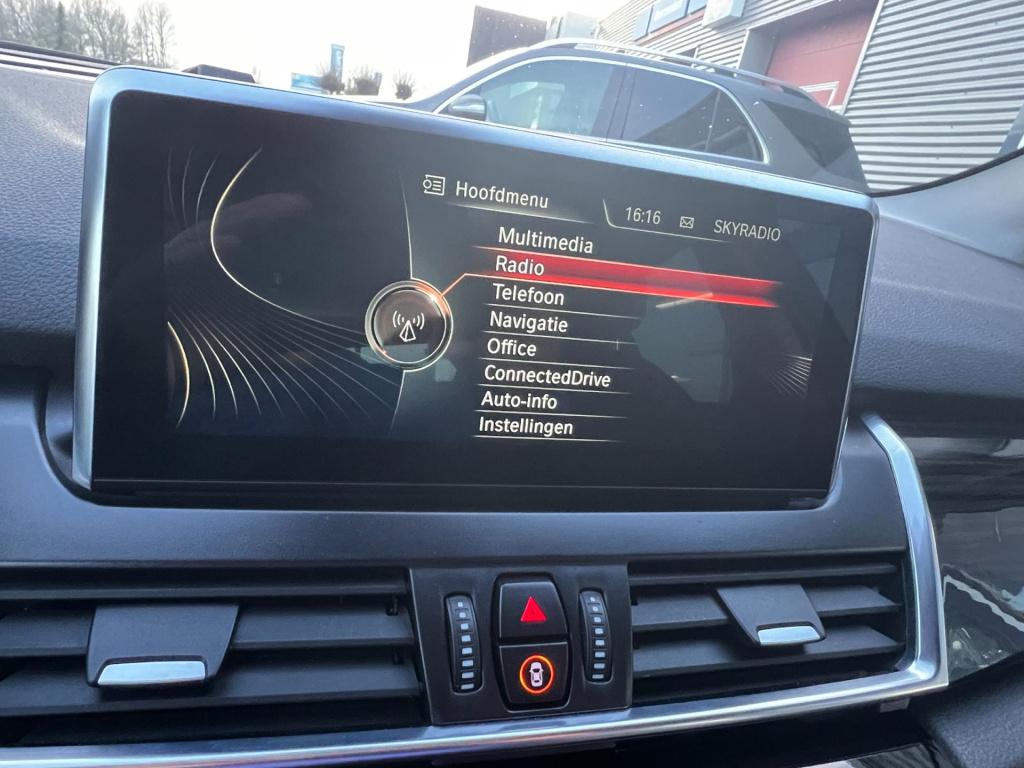 BMW 2-serie active tourer 225xe iperformance centennial high executive, cam