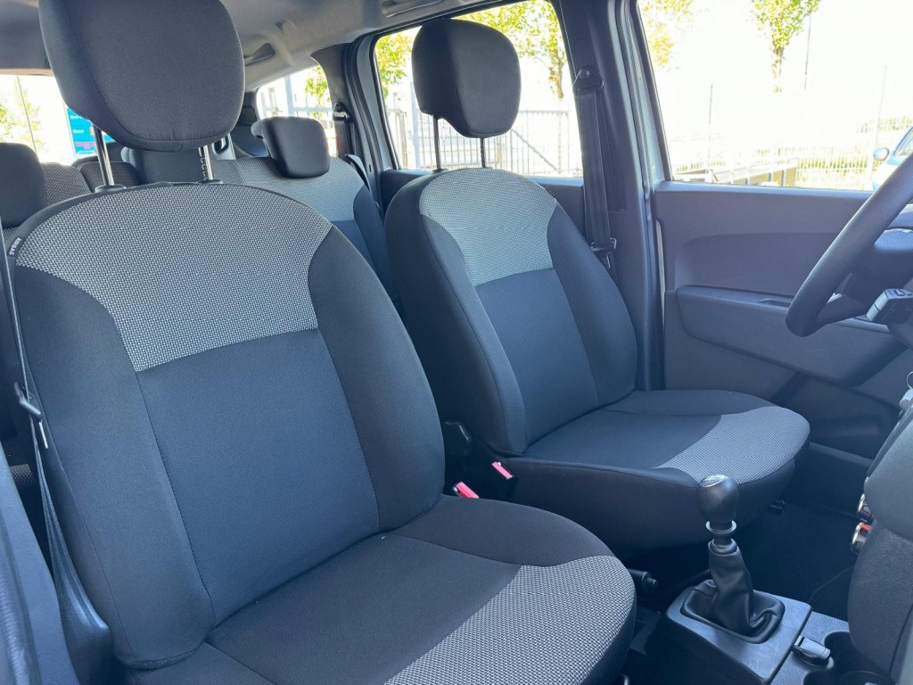 Dacia Lodgy 1.3 tce essent 7p.