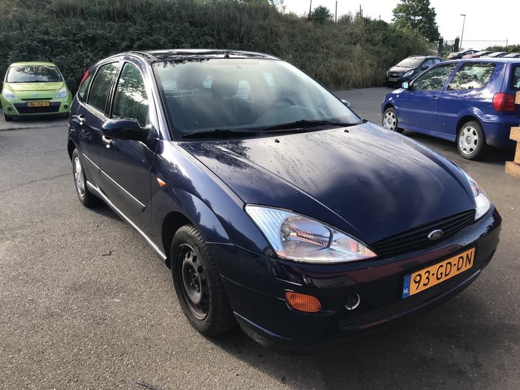 Ford Focus 1.6-16v ambiente