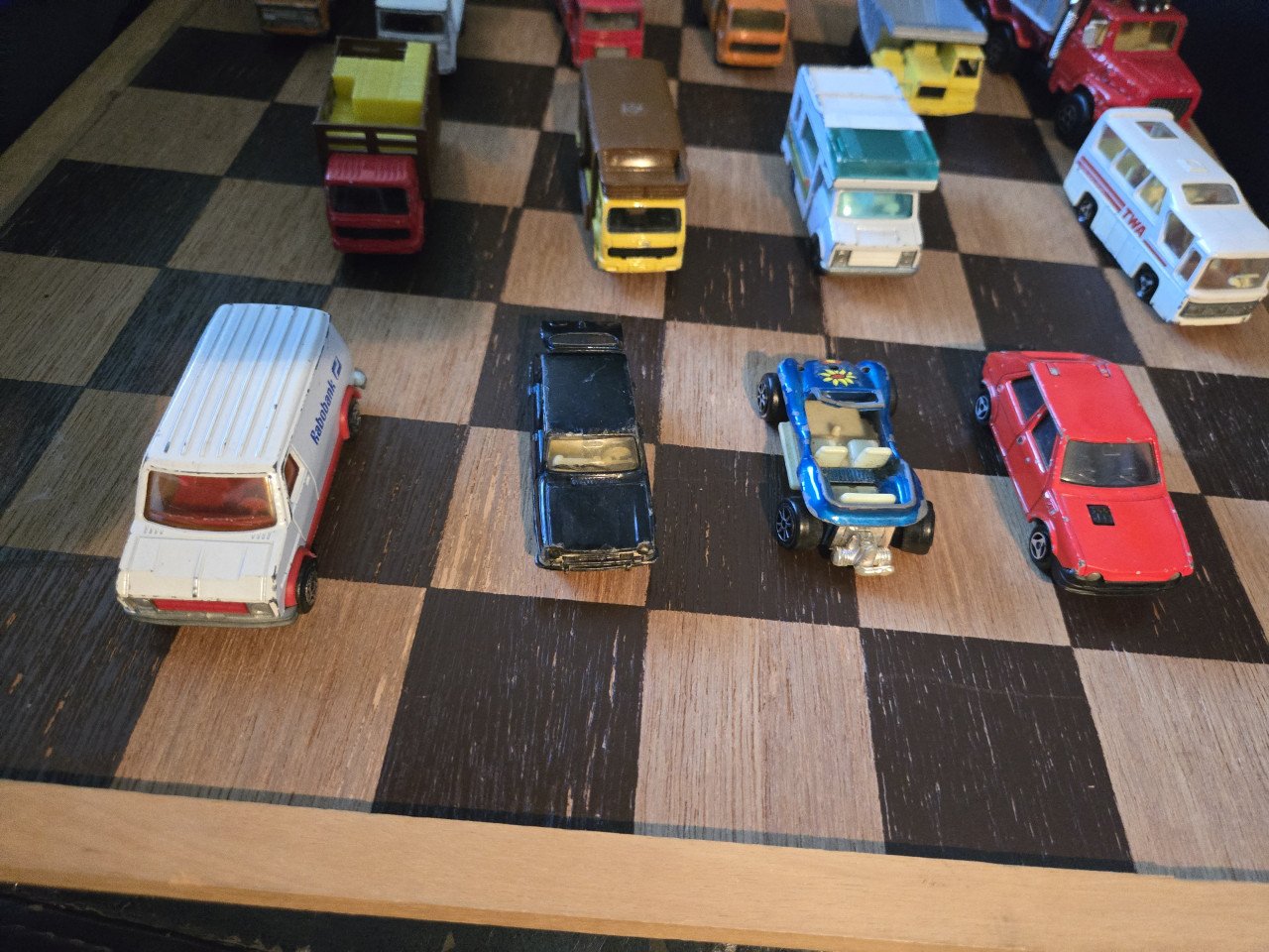 14 x auto Majorette