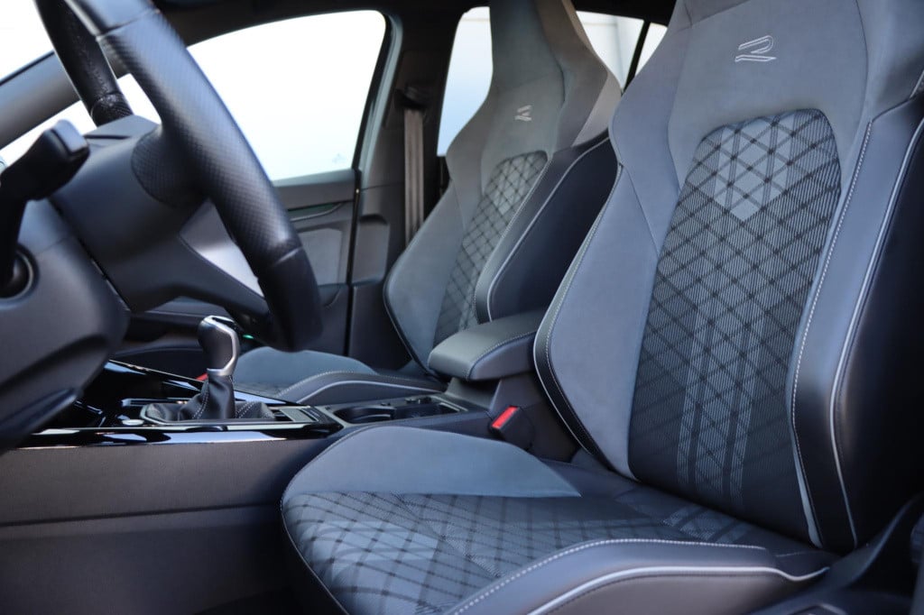 Volkswagen Golf 1.5 tsi r-line 130pk