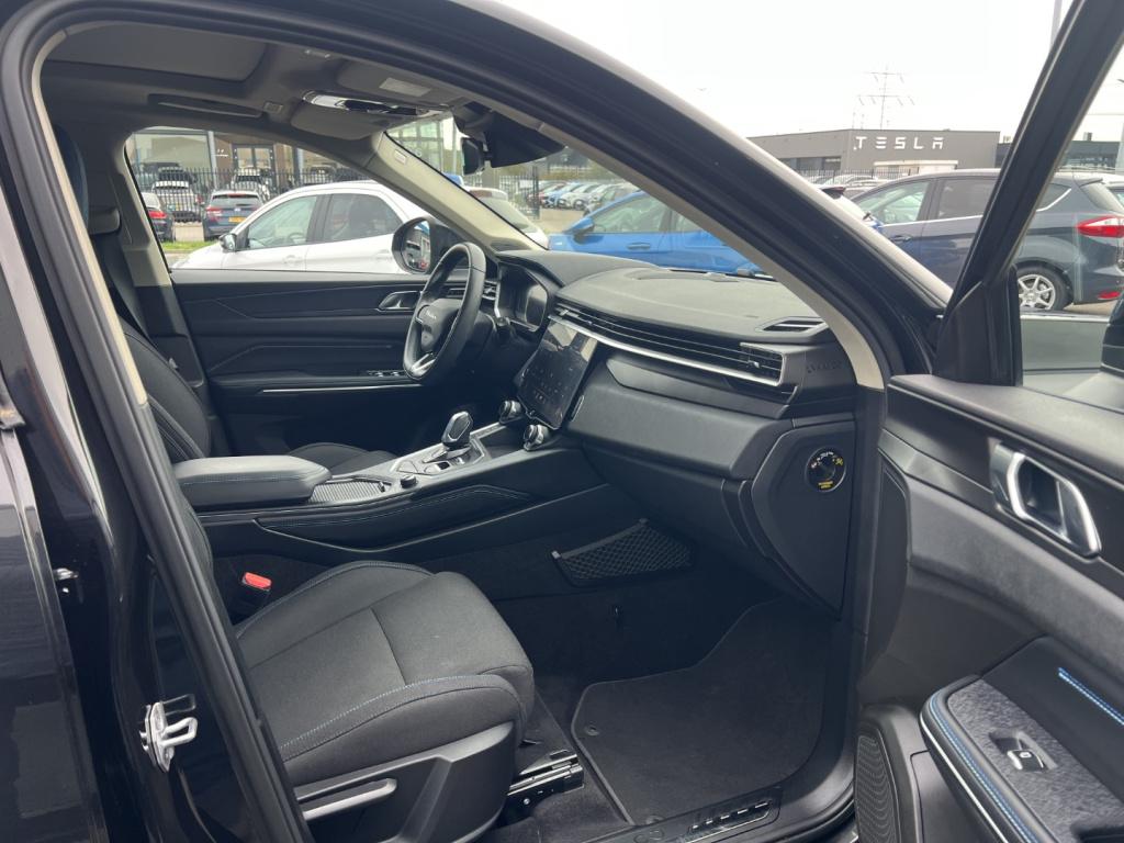 Lynk & Co 01 1.5 261pk plug in hybrid , black edition , zwarte velgen , pan