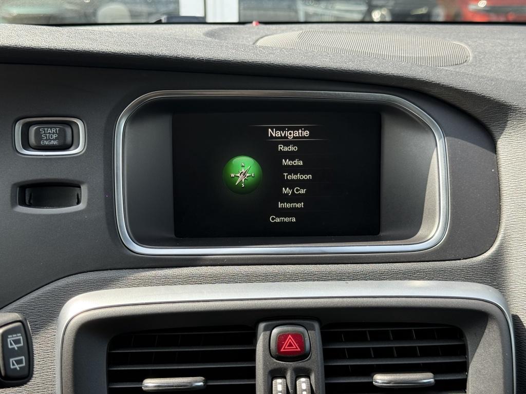 Volvo V40 cross country t3 153pk aut6 polar+ luxury| leder|pano| camera| tr