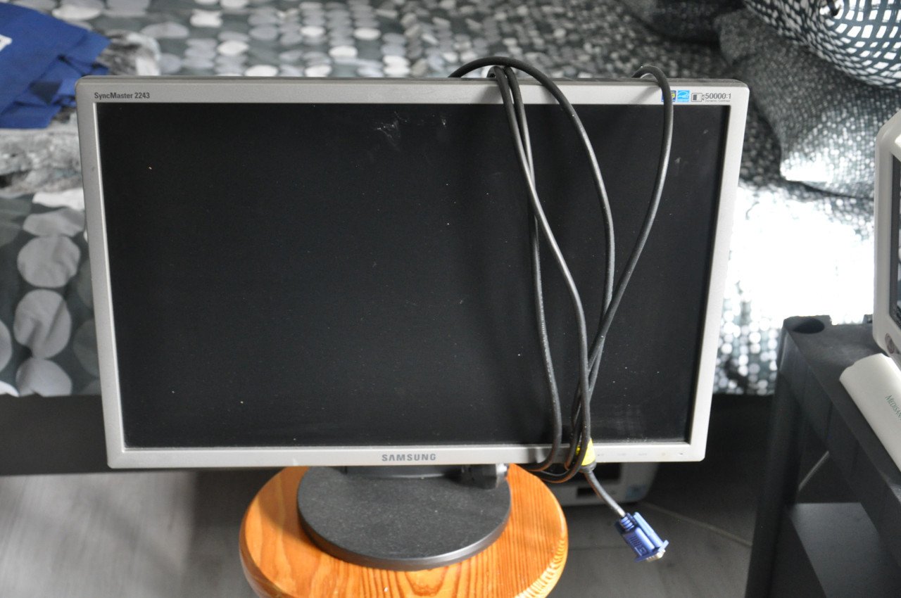 Te koop 7x monitoren