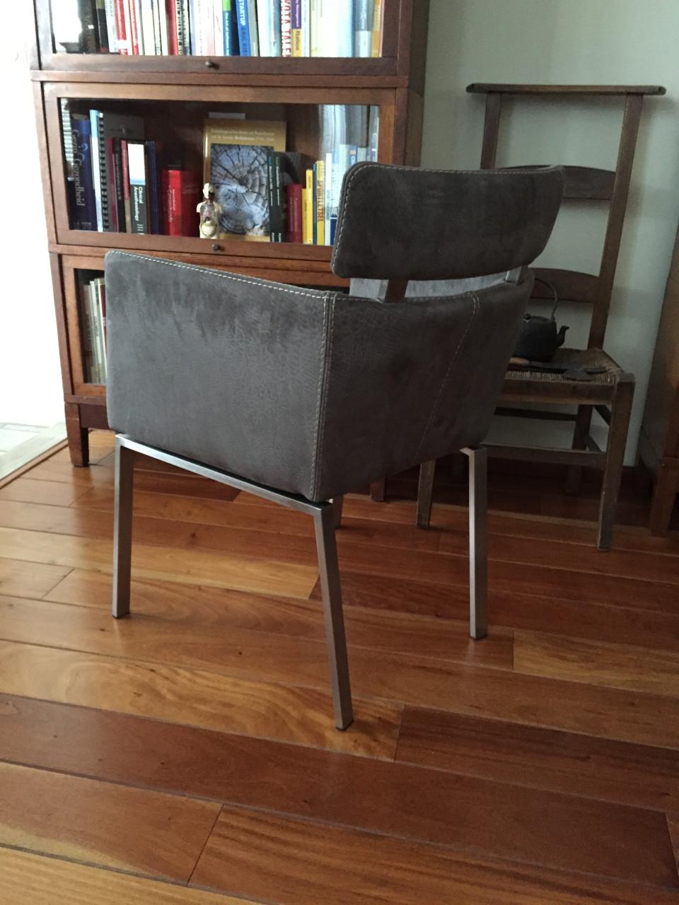 Prachtige eiken kloostertafel met leren stoelen, 240x100cm