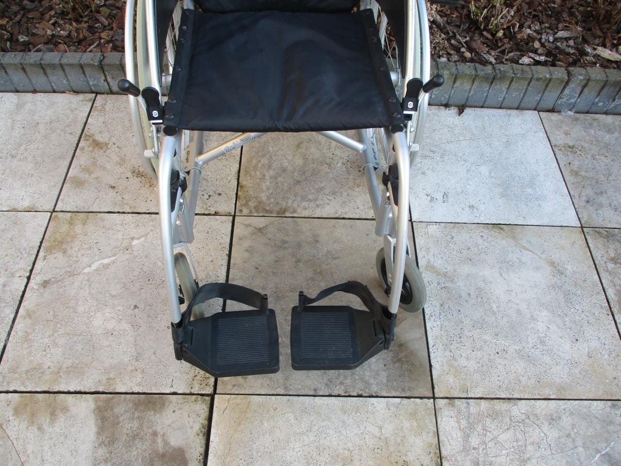 Zgan Excel G3 opvouwbare lichtgewicht rolstoel met nieuwe  anti-lekbanden